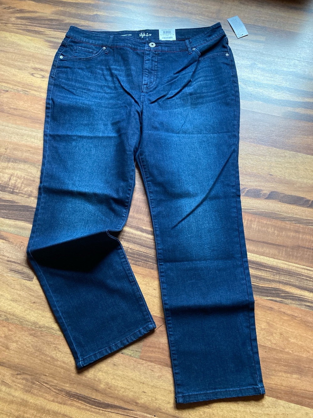 New Style & Co. Size 18 darkwash straight leg jeans